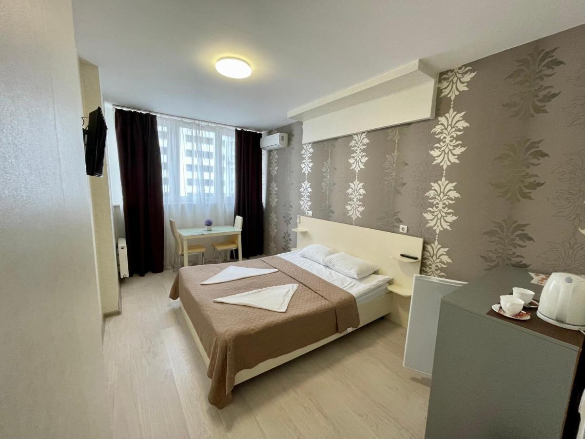 East Residence Киев Екстериор снимка