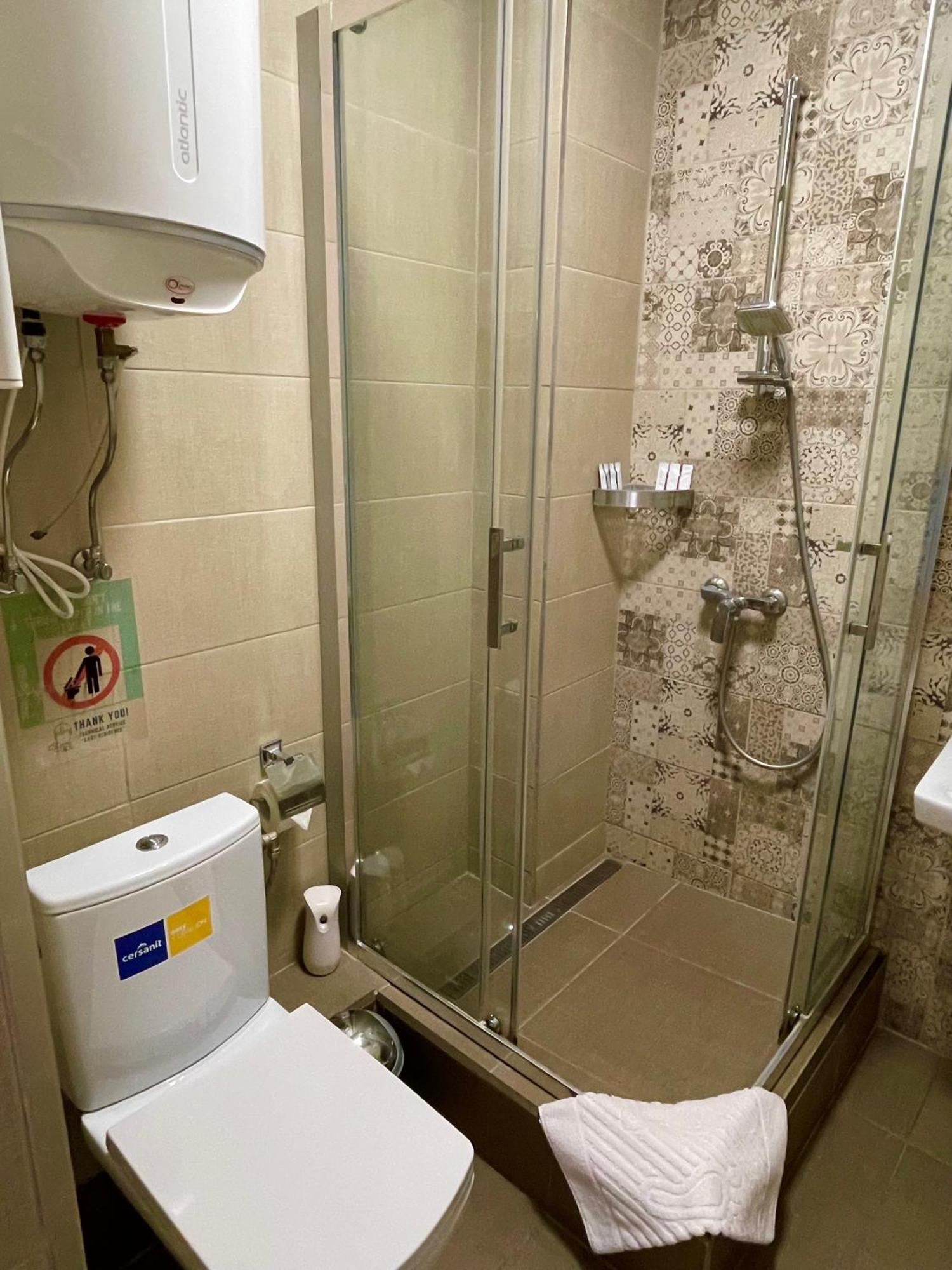 East Residence Киев Екстериор снимка